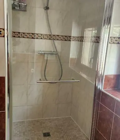 Townhouse Proche De Paris Villa