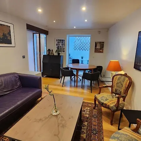 Townhouse Proche De Paris Villa *